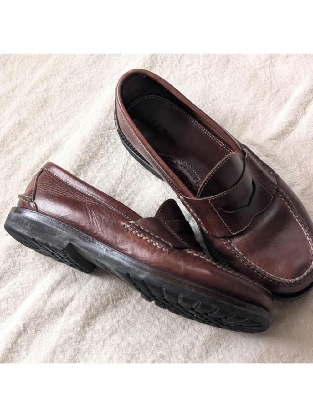 L.L Bean Men's Hand Sewn Brown Leather Penny Loafers Chunky Sole Moc Toe 10 EE